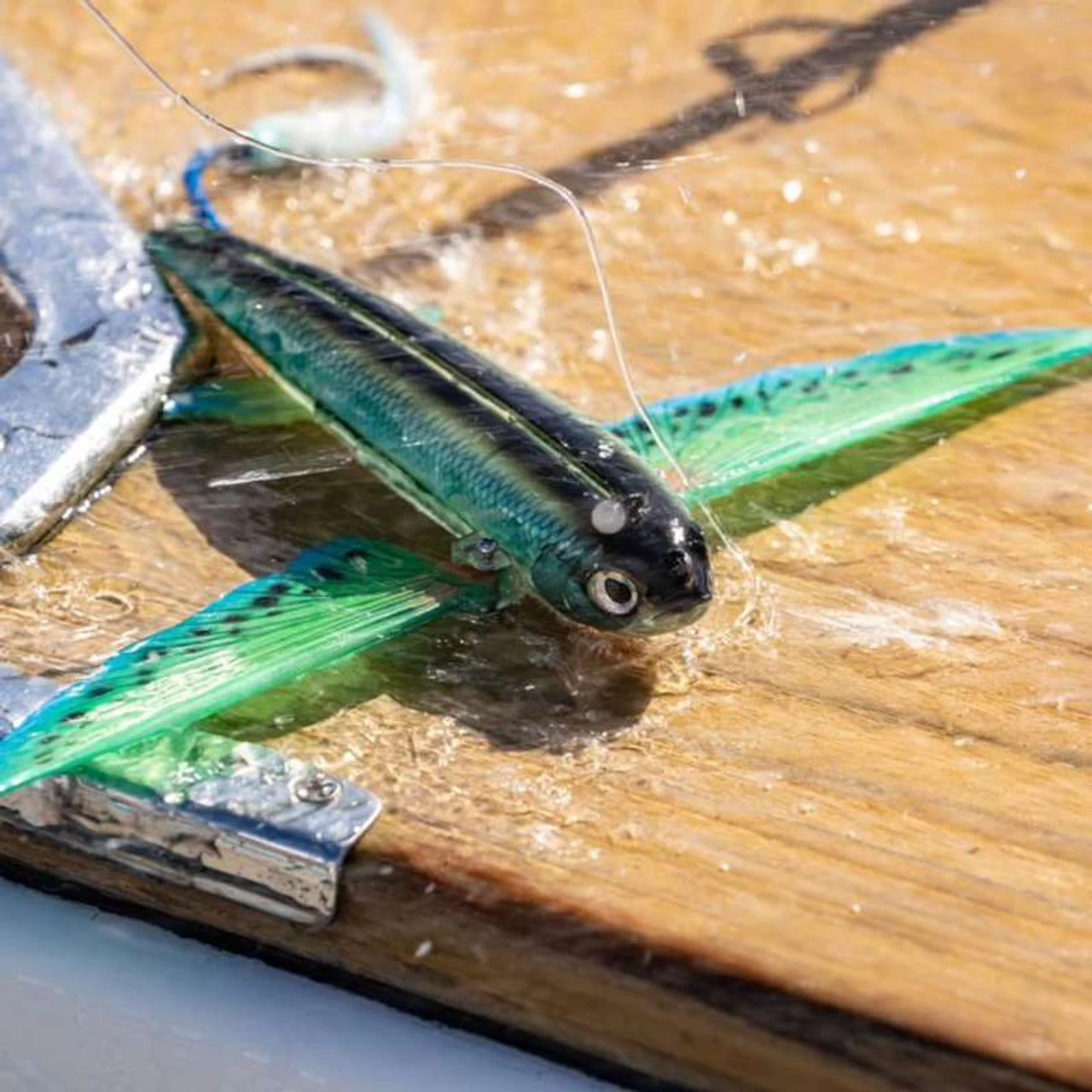 Nomad Design Slipstream Flying Fish - Image 3